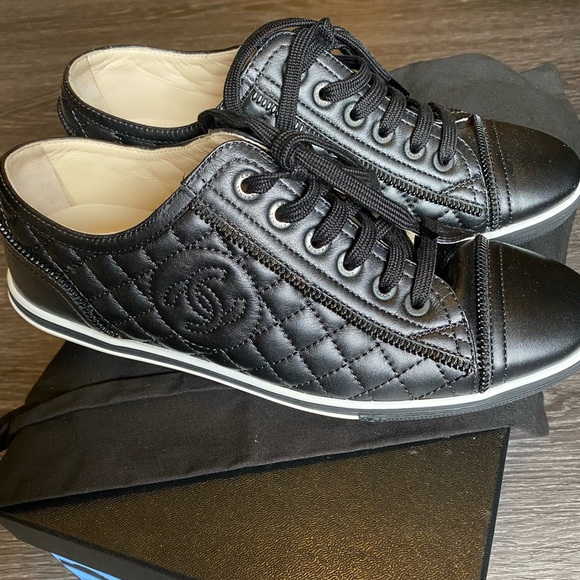chanel black tennis shoes
